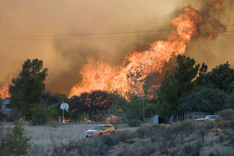 Il grande incendio in California