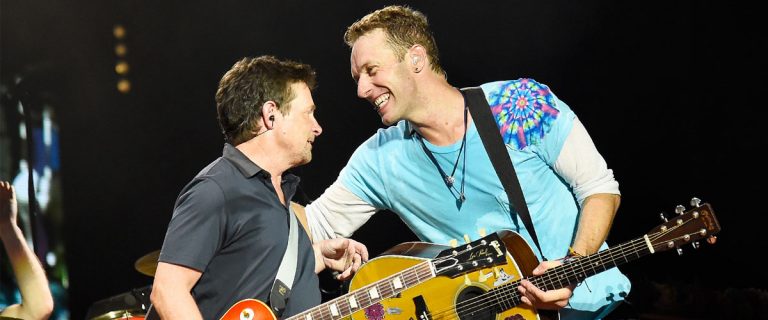 Michael J.Fox suona con i Coldplay Michael J.Fox suona con i Coldplay