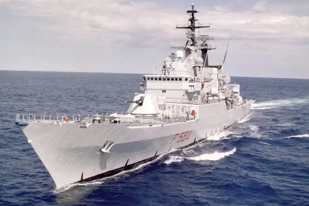 nave marina militare