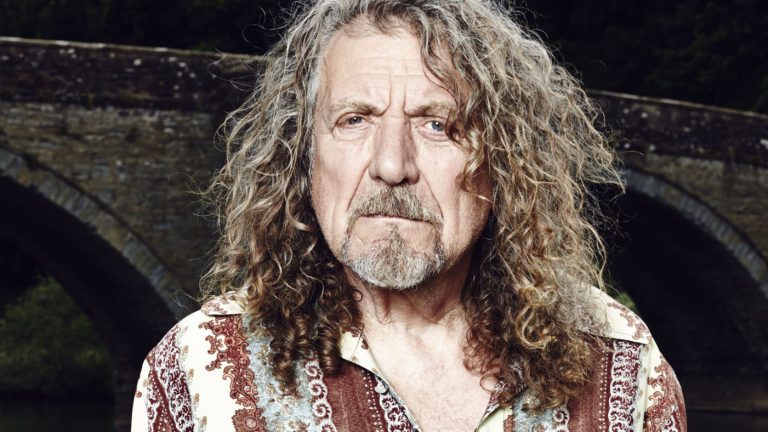 ROBERT PLANT. ROBERT PLANT.