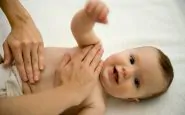 Come stimolare neonato stitico