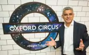 Il sindaco Sadiq Khan sta per promuovere l'apertura della metropolitana londinese notturna
