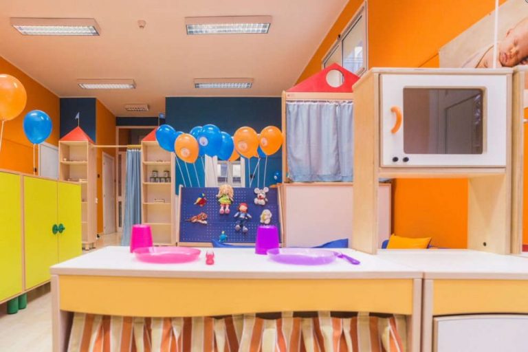 Milano, violenza sui bambini in asilo nido