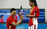 Qin Kai chiede a He Zi di sposarla durante la premiazione della medaglia d'argento