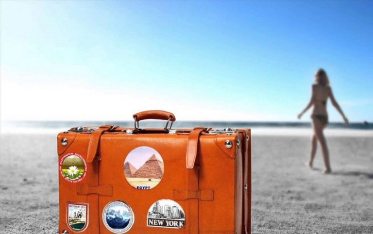 http://www.notizie.it/wp-content/uploads/2016/08/vacanze-viaggi.jpg