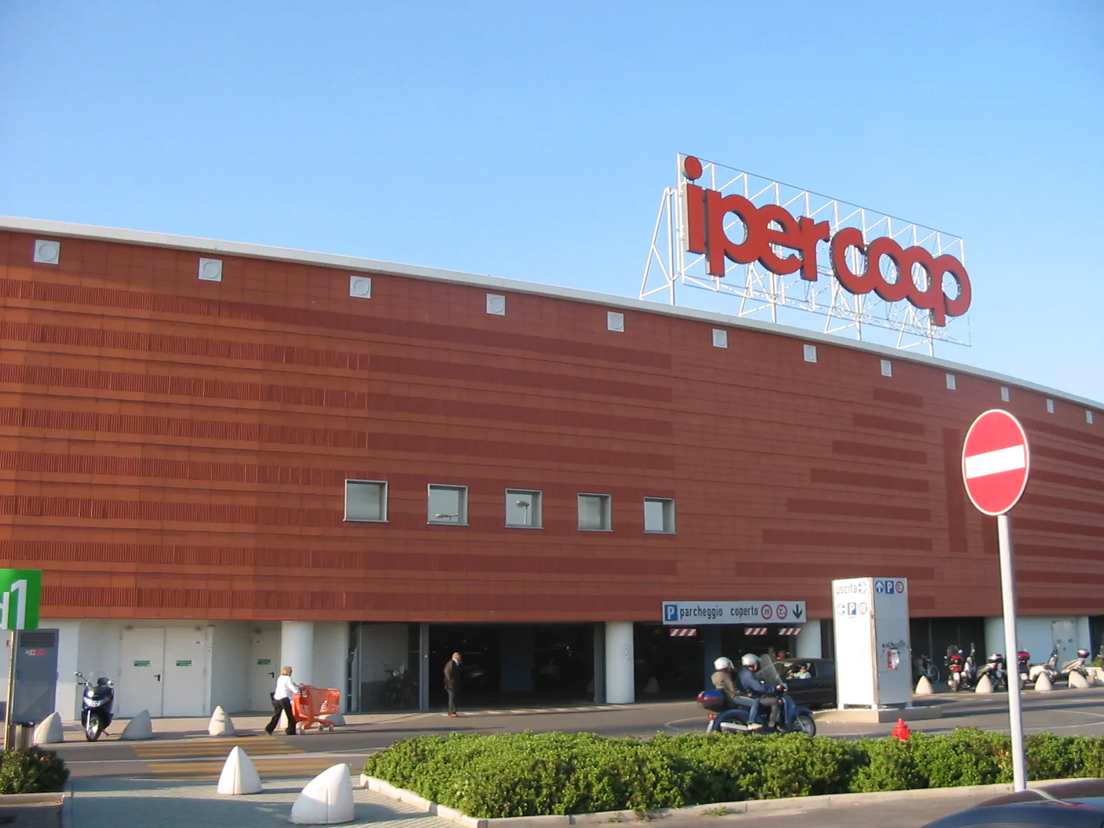 50 assunzioni alla nuova Ipercoop del Grosseto Shopping Center