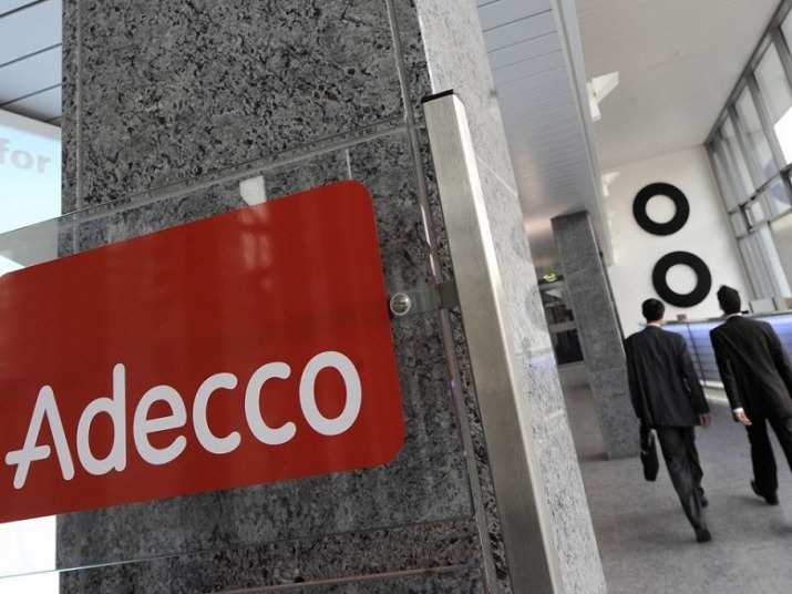 Addetti alle vendite cercasi: nuove assunzioni nei negozi di lusso Addetti alle vendite cercasi: nuove assunzioni nei negozi di lusso