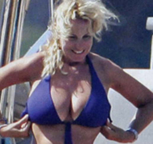 Mara venier tv and topless 7