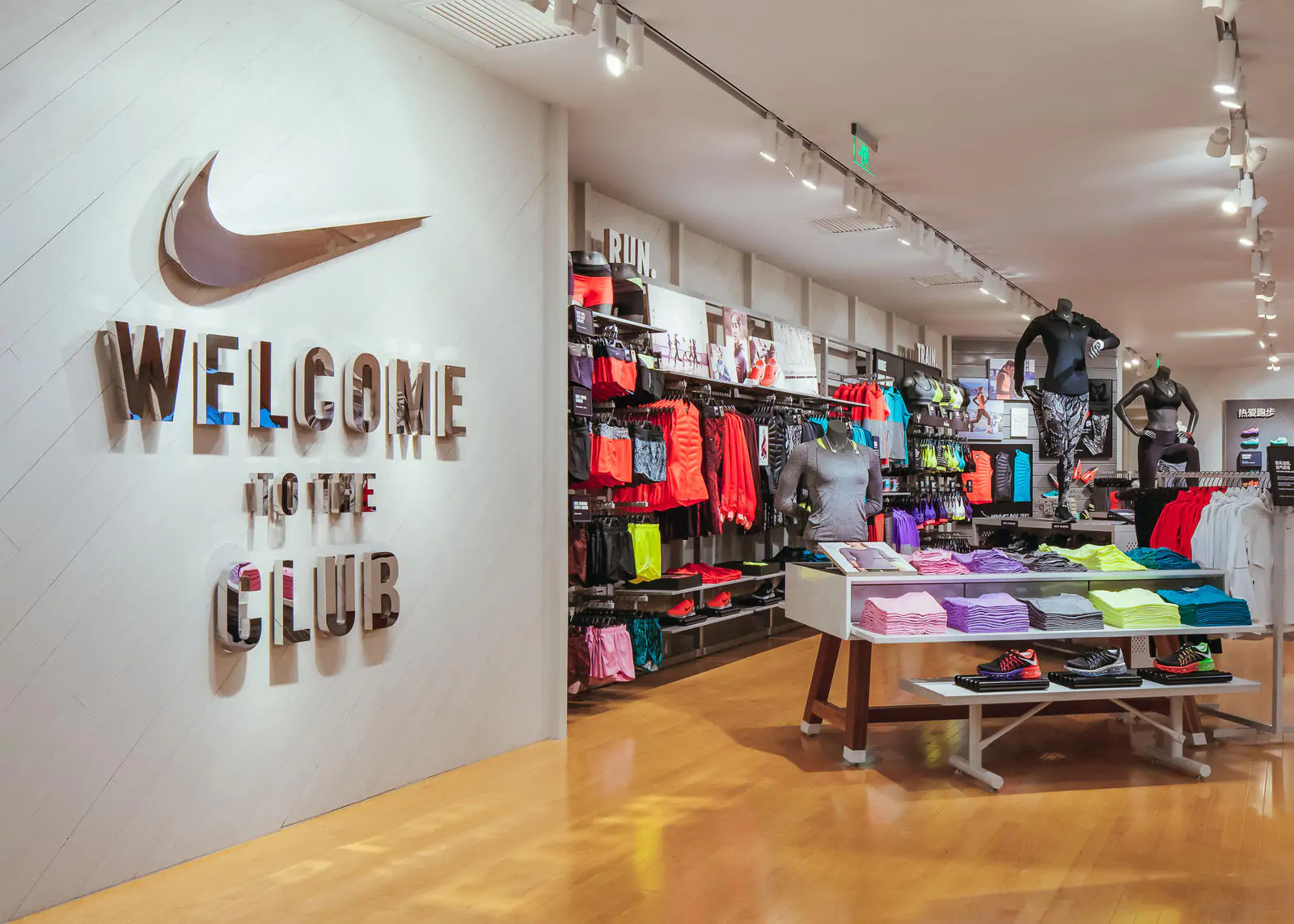 Nike assume personale con esperienza nei punti vendita in Italia