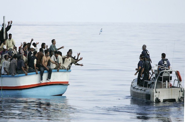 Immigrati: 1725 persone soccorse giovedì al largo della Libia, 14 000 in cinque giorni Immigrati: 1725 persone soccorse giovedì al largo della Libia, 14 000 in cinque giorni