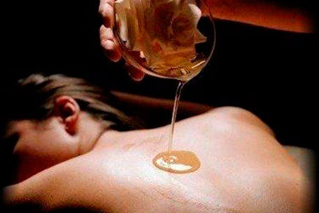 Come fare massaggio erotico a una donna
