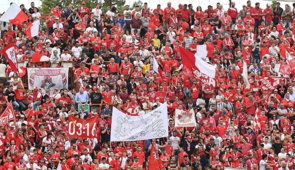 Dramma al Curi: tifoso muore durante Perugia Ternana perugia ternana
