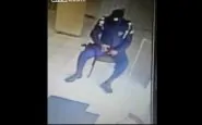 poliziotta si spara