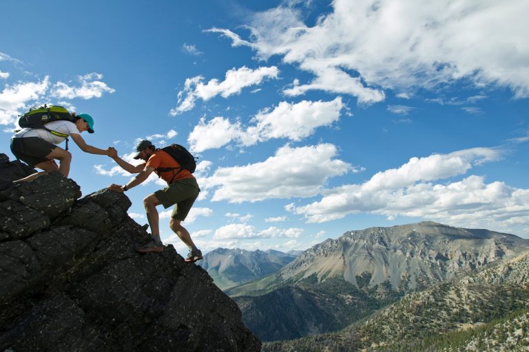 Ami girare il mondo? Ecco il lavoro che fa per te Ami girare il mondo? Ecco il lavoro che fa per te