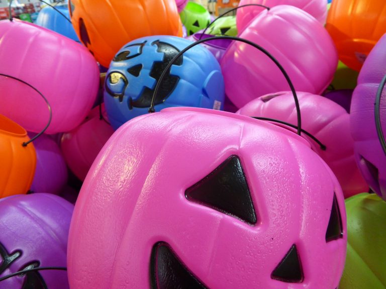 Halloween: facciamo un portavaso a forma di zucca