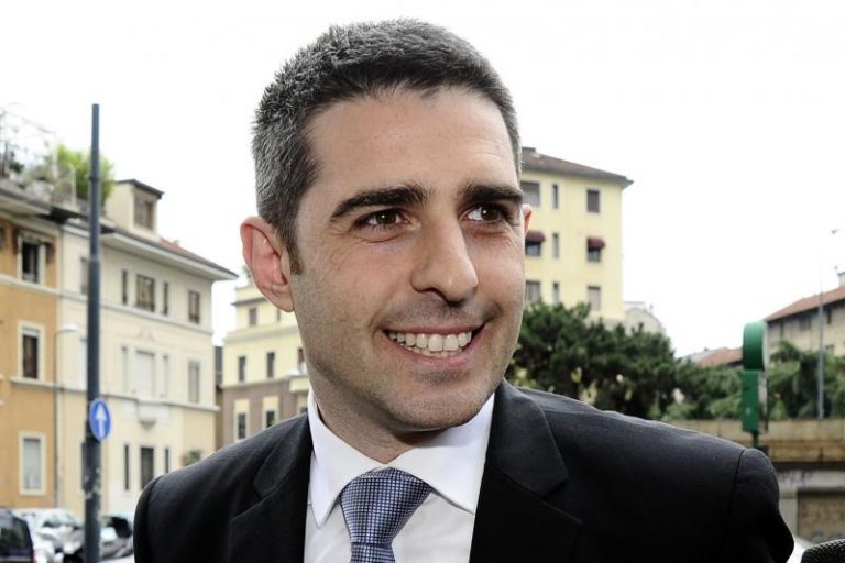 movimento-5-stelle-pizzarotti