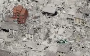 Terremoto: ad Amatrice crolla il "palazzo rosso" simbolo di speranza