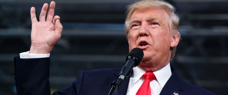 Trump come un polipo: accuse di molestie sessuali da 3 donne