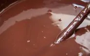 Come fare una mousse al cioccolato e avocado vegana