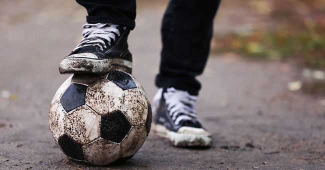Come pulire le scarpe di tela: consigli utili Come pulire le scarpe di tela: consigli utili