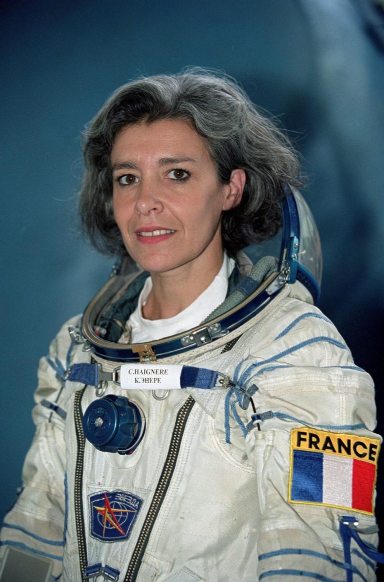 Claudie Haigneré: gli alieni sallora esistono?