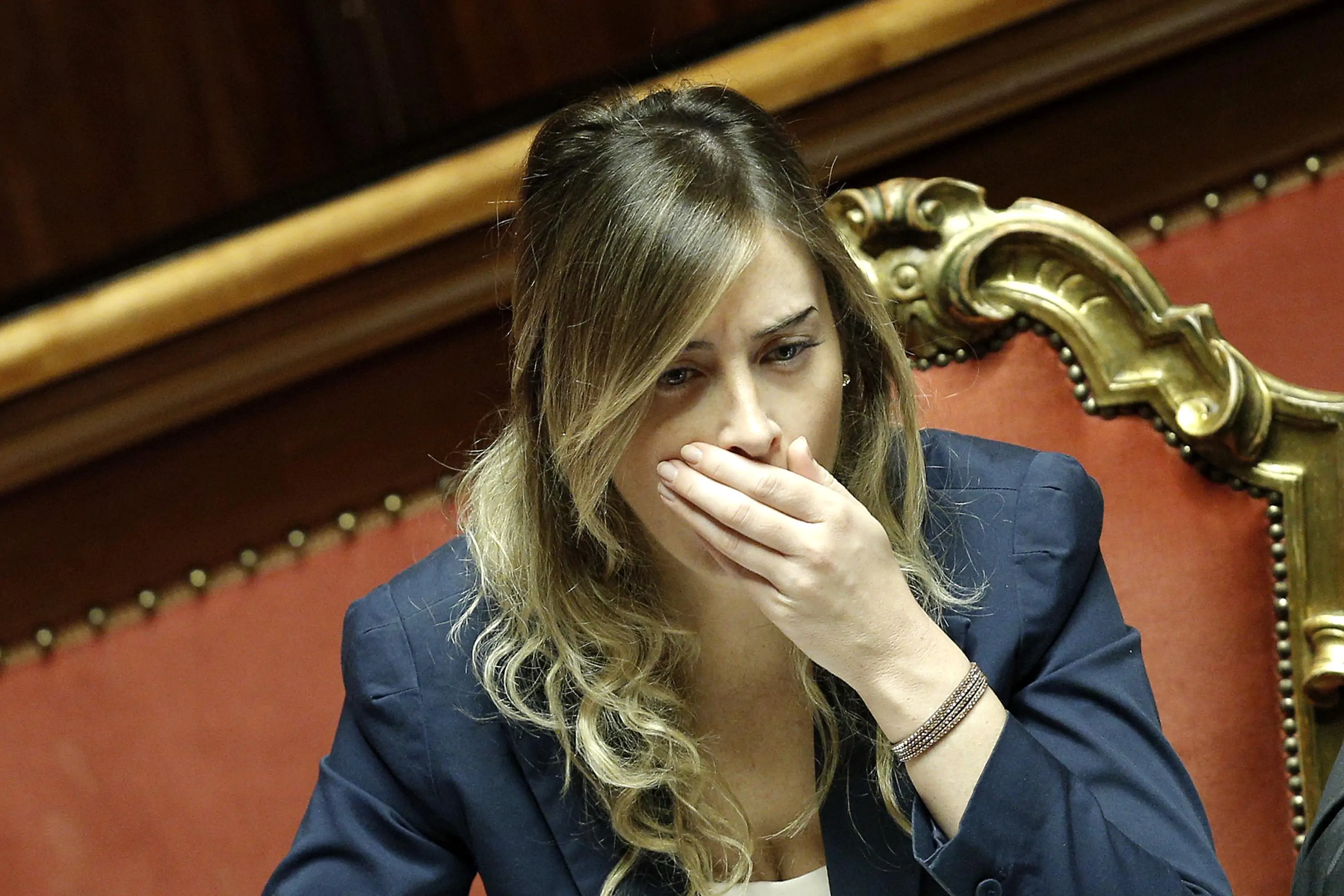 Maria Elena Boschi piange per la sconfitta al Referendum