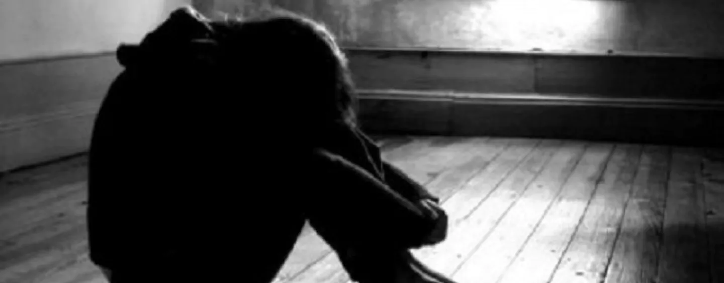 Ragazza stuprata per 13 anni: i figli nati sono stati venduti