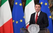 Referendum: Matteo Renzi si presenta a votare senza il documento d'identità