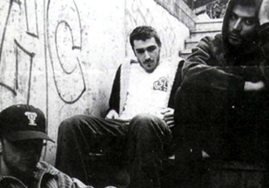 Sangue Misto, una biografia: la golden age del rap italiano Sangue Misto, una biografia: la golden age del rap italiano