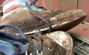 pulire le scarpe