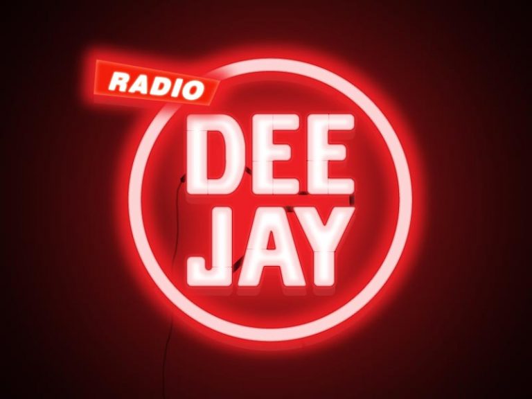 1 febbraio 1982: Radio Deejay compie gli anni e li festeggia a Torino