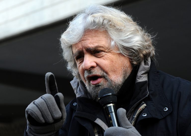 1477654452 beppe grillo trento 2012 04 768x548