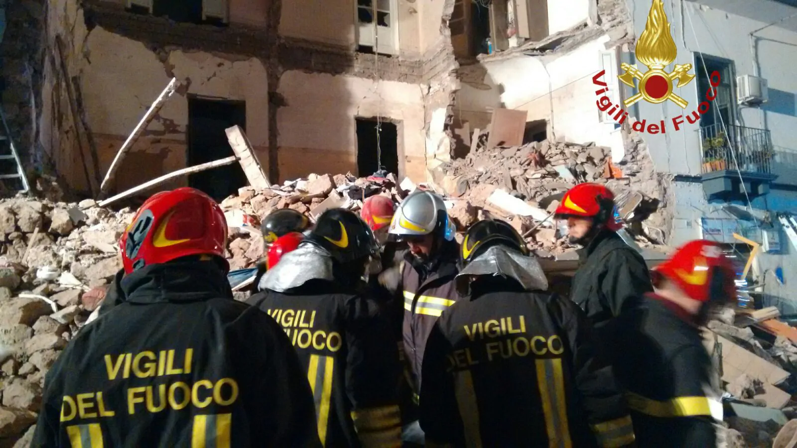 Crollo palazzo a Catania