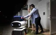 Il robot fattorino che consegna tutto a domicilio: il video