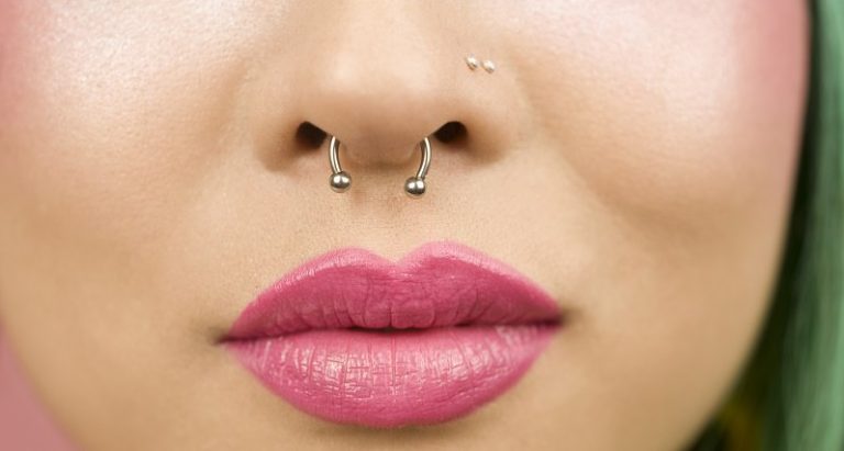Tre tipi di piercing al naso Tre tipi di piercing al naso