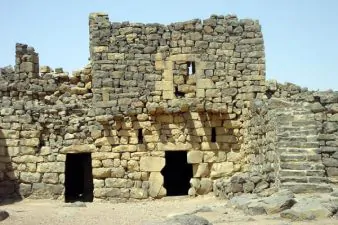 desert castle loop01