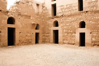 jordan desert castles qasr kharana courtyard 1024x683