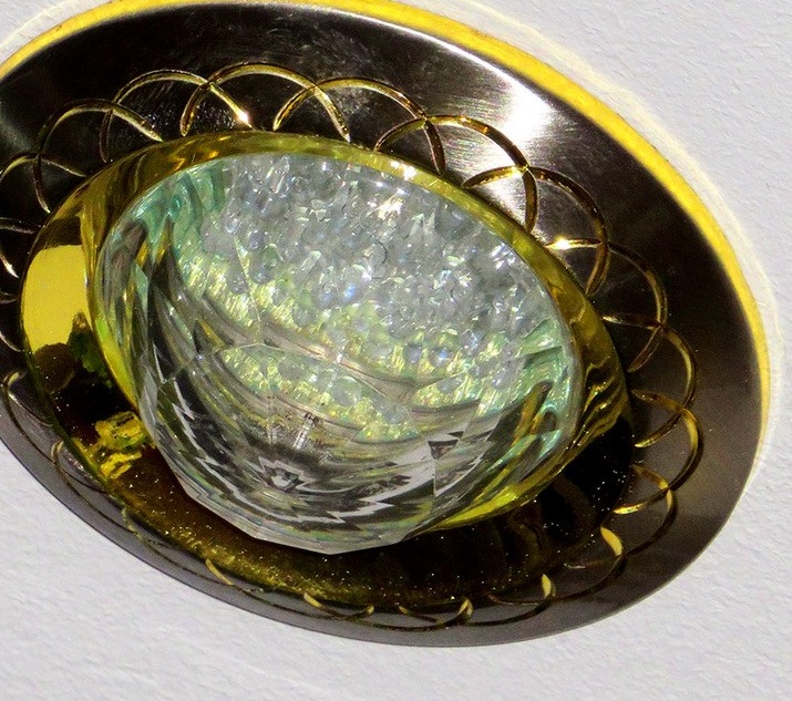 LED