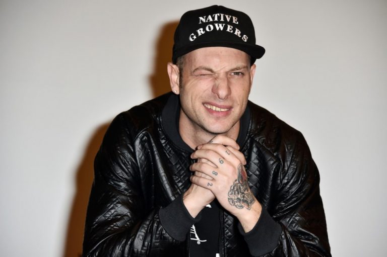 Clementino: album Miracolo e significato Clementino: album Miracolo e significato
