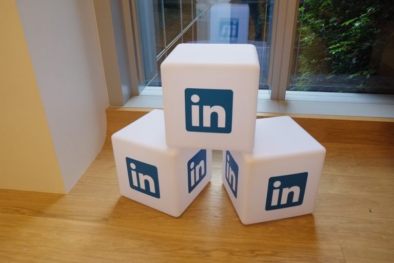 LinkedIn LinkedIn