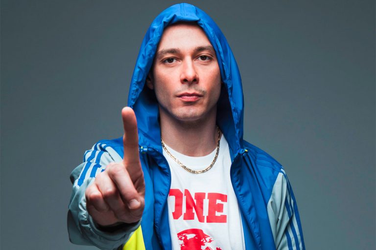 Le 3 frecciatine con cui Fabri Fibra ha umiliato 3 rapper. Ecco di chi si tratta fabri