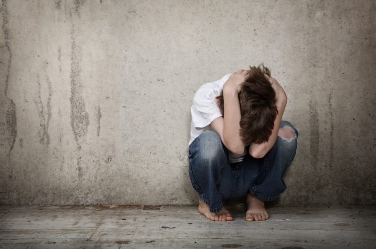 Napoli: tredicenne violentato da 11 ragazzi minorenni Napoli: tredicenne violentato da 11 ragazzi minorenni
