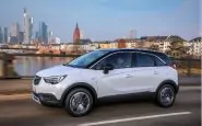 Opel Crossland X dimensioni consumi motori prezzi
