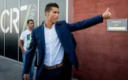 Cristiano Ronaldo: aeroporto portoghese prenderà il suo nome. Feroci polemiche