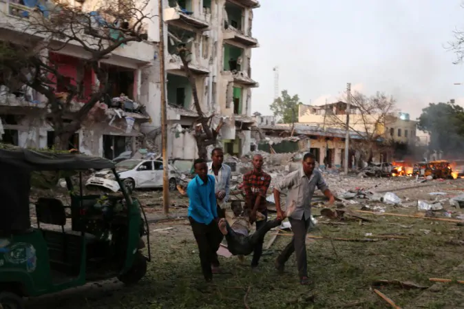 esplosione spari mogadiscio somalia orig main