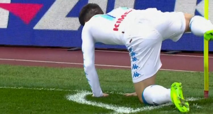 Dries Mertens e la strana esultanza in Roma-Napoli. Ecco la spiegazione