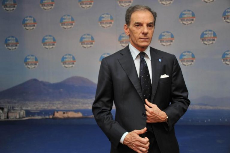 Lettieri, Napoli: indagato per operazioni inesistenti l'ex candidato sindaco lettieri