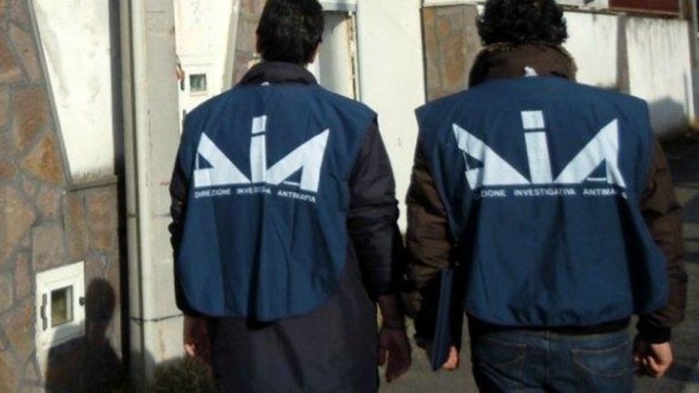 Camorra, maxi operazione a Napoli: sequestrati 20 mln di beni