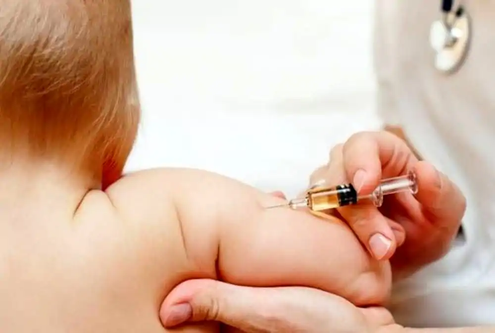 Lombardia, obbligo di vaccinazione per bambini iscritti agli asili