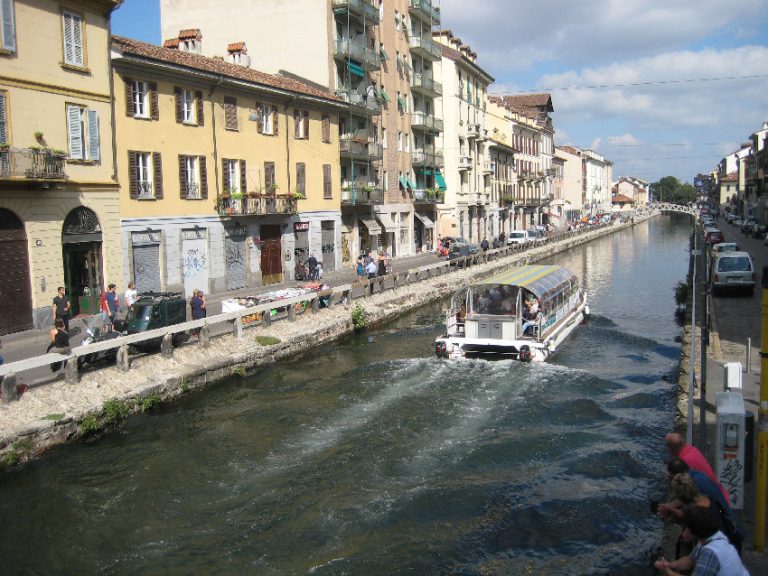 Milano, riapertura Navigli: ok di Regione Lombardia Milano, riapertura Navigli: ok di Regione Lombardia
